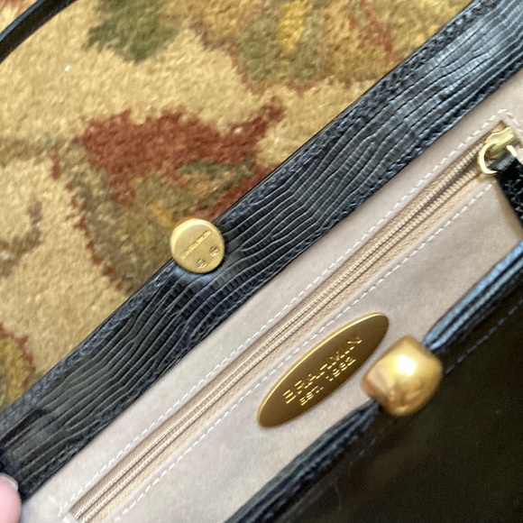 VINTAGE/GENUINE BRAHMÍN LEATHER BLACK HAND BAG. - Picture 11 of 11